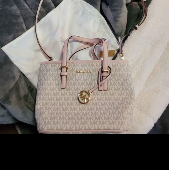 Nwt Michael kors med. white and pink mk purse - Picture 3 of 5